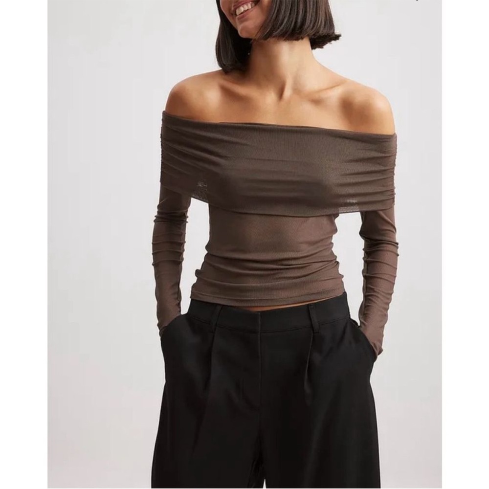 NA-KD Off Shoulder Mesh Top Brown Long Sleeve . Stretch size medium